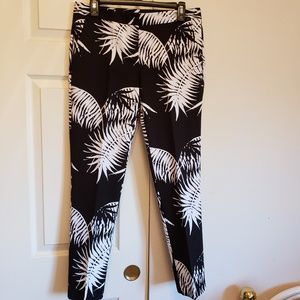 Vince Camuto straight leg slacks size 4